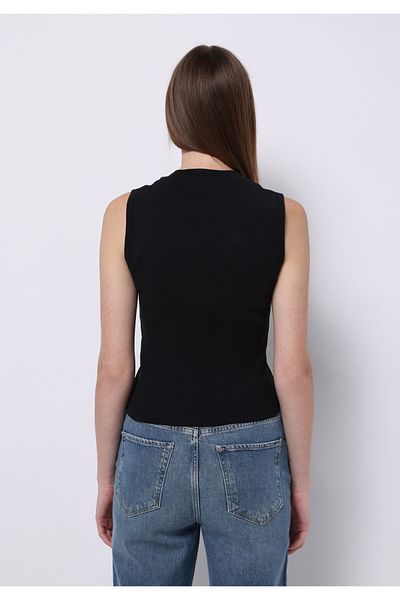 Colin's Slim Fit Women's Black Undershirt