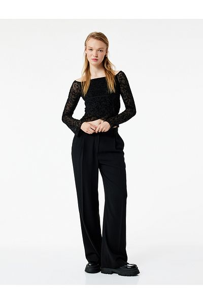 Koton Square Neck Long Sleeve Slim Fit T-Shirt with Lace Detail