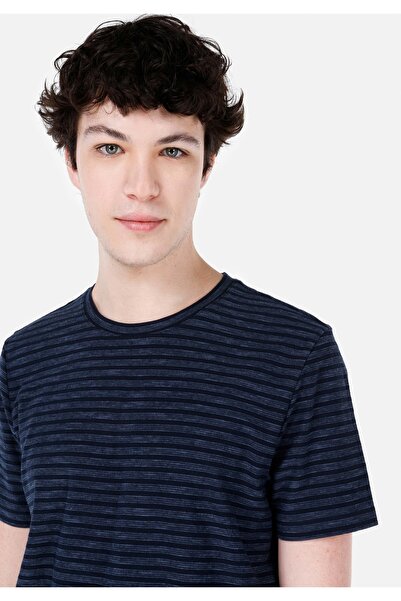 Colin's Ανδρικό μπλουζάκι με κοντό μανίκι χωρίς τσέπη με κανονική εφαρμογή