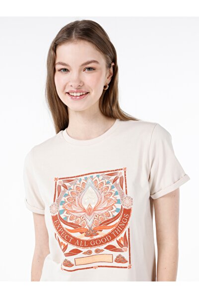 Colin's Normal Kesim Bisiklet Yaka Baskılı Ekru Kadın Kısa Kol Tişört Cl1067937