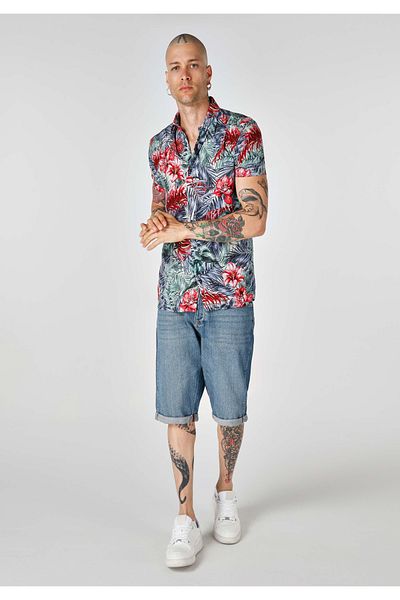 Colin's Cămașă cu mânecă scurtă, fără buzunare, multicoloră, cu decolteu imprimat