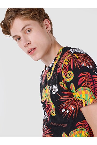 Colin's Regular Fit Örme Yuvarlak Yaka Baskılı Cepsiz Erkek Çok Renkli Kısa Kol Tişört