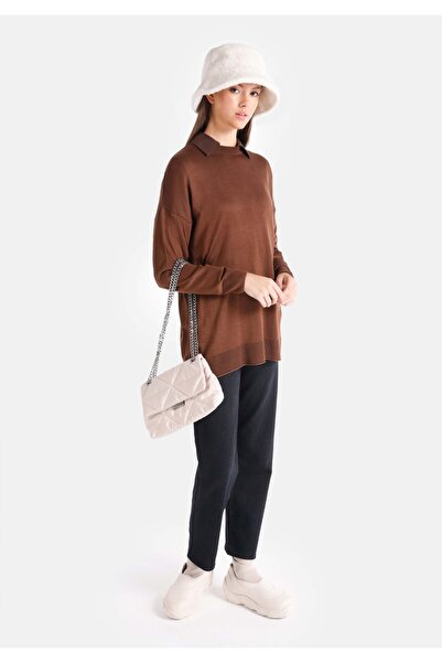 Colin's Γυναικείο πουλόβερ με λαιμόκοψη καφέ κανονική εφαρμογή