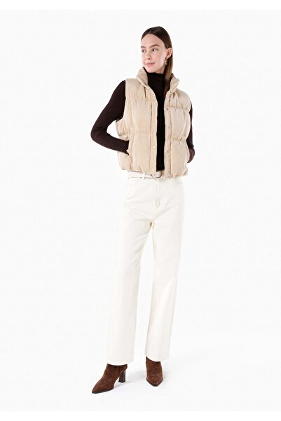 Colin's Regular Fit Dik Yaka Çıtçıtlı Astarlı Kadın Bej Yelek