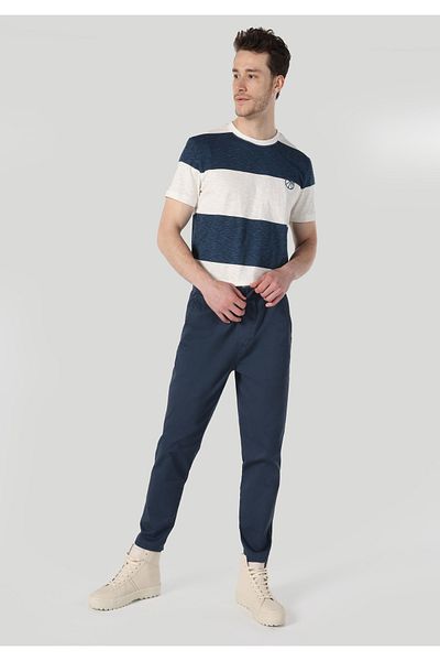 Colin's Navy Blue Regular Fit Mid-Waist Men's Straight Leg Trousers
