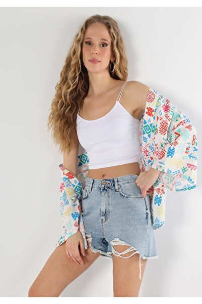 Colin's Relaxed Fit Klasik Yaka Baskılı Kadın Çok Renkli ¾ Kol Gömlek