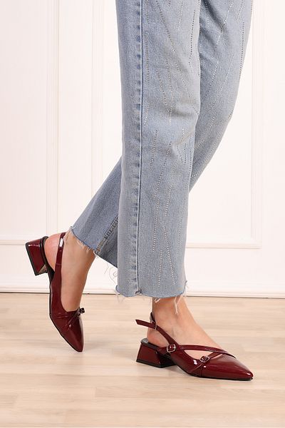 SHOESSHOPS Women's Patent Leather Buckle Detailed Classic Heeled Shoes