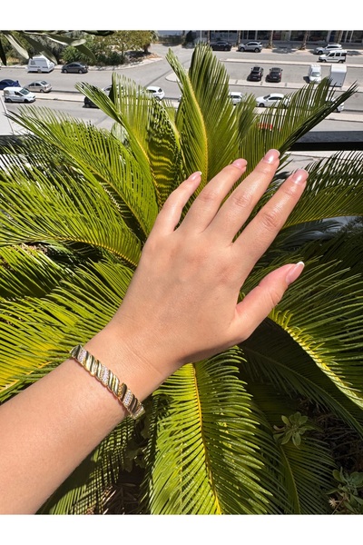 MODA Kadın 14K Çelik Kıvrımlı Taş Detaylı Bileklik