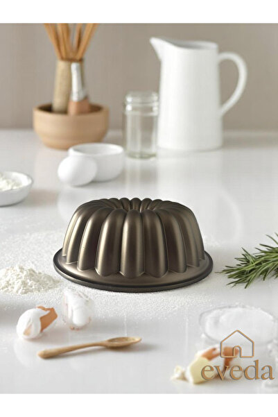 Eveda قالب كيك مقطع رفيع من الحديد الزهر مقاس 26 سم ذهبي