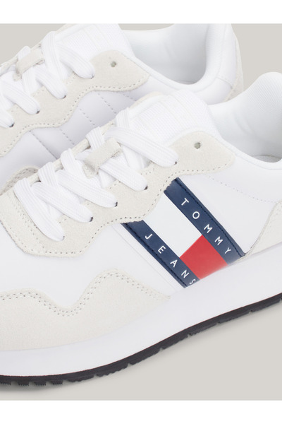 Tommy Hilfiger Kadın Tommy Hilfiger Logolu Süet Üst Kısımlı Polyster Astarlı Kauçuk Dış Tabanlı Sıca