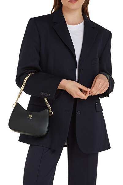 Tommy Hilfiger Women's Brand Logo Chain Detailed Shoulder Strap Stylish Design Suitable for Everyday Use