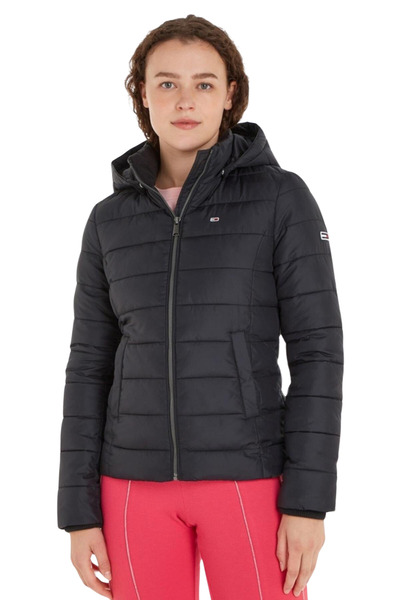 Tommy Hilfiger Kadın Marka Bayrak Logolu Sabit Kapüşonlu Kapitone Dolgulu Siyah Mont DW0DW13741 BDS