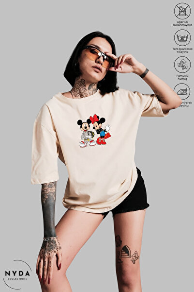 Nyda Collections Μπλουζάκι Unisex με λαιμόκοψη ποδηλάτου, με στάμπα Minnie Mi...