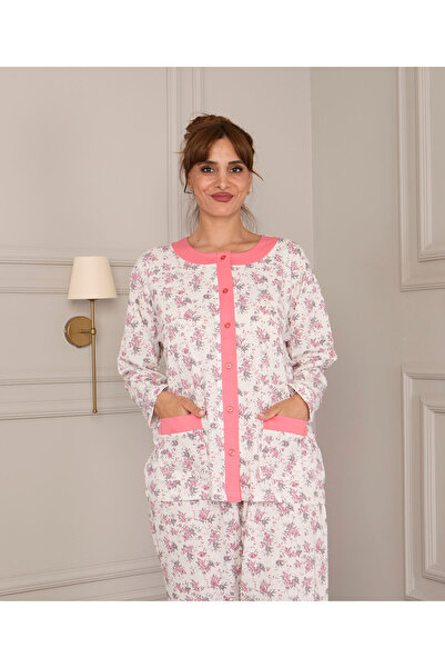 AYSUN TEKSTİL PAMUKLU KUMAŞTAN GENİŞ KESİM ÖNDEN KOMPLE DÜĞMELİ PEMBE KADIN PİJAMA TAKIMI