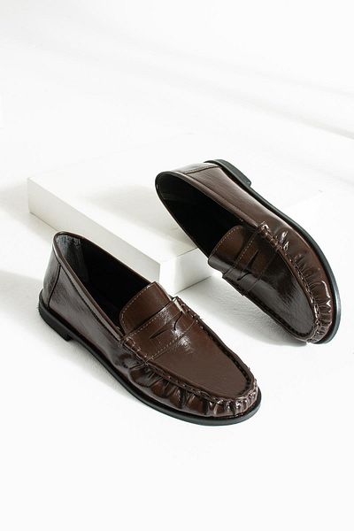 diclepolat Lucy Women's Brown Wrinkled Patent Leather Loafer Saddle Detailed Comfortable Daily Shoes