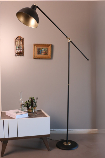 Luzarana Ventola Siyah Lambader Hareketli-Mafsallı Başlık ve Gövde Modern Dekoratif Metal Tasarım Şık Yerden