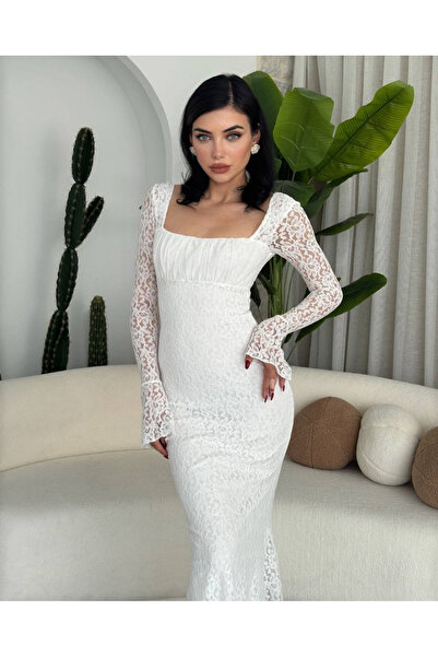 Afiş Butik Beyaz Kare Yaka Dantelli Piliseli Elbise