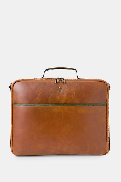 HELMBROOK Boris Genuine Leather Men's 15.6" Single Compartment Laptop Bag