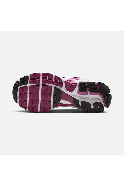 Nike Vomero 5 Sportswear White Sports Shoes Sportie (Buy One Size Smaller)