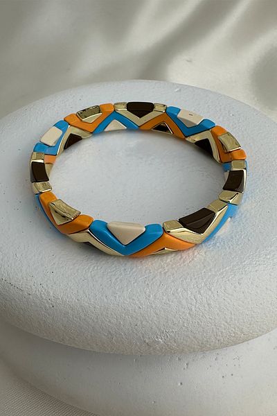 Modex Special Series Porcelain Plated Gold V Detail Rubber Bracelet