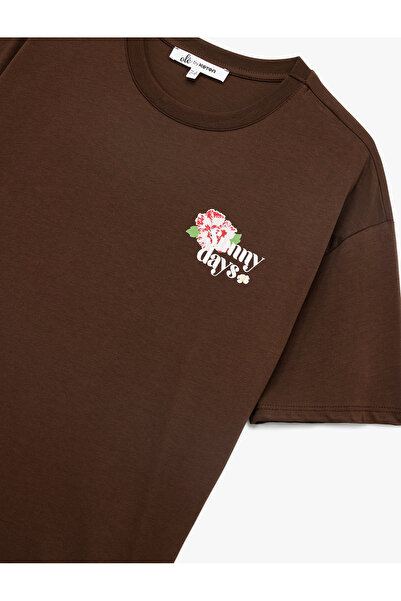 Koton Μπλουζάκι με κοντό μανίκι με λαιμόκοψη βαμβακερή πλάτη με στάμπα