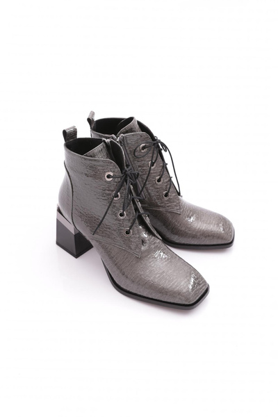 DGN 604 Women's Heeled Boots