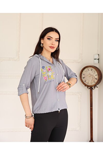 madoy Kadın Gri Nakış Detaylı Kapüşonlu Gömlek – Günlük Rahat Kombin İçin