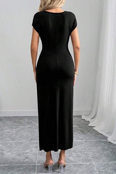 Mossta Rochie modală cu mâneci scurte și detaliu cu cataramă - neagră