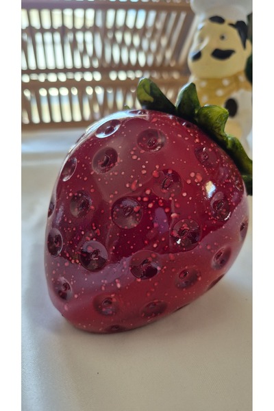 Land of Souvenir Büyük Model Polyester Kırmızı Çilek Dekoratif Obje ve Biblo
