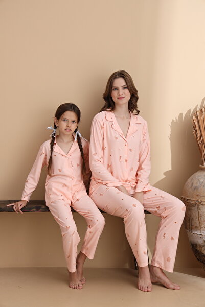 ELİTOL Kalp Love Desen Süet Örme Uzun Kol Anne-Kız Düğmeli Pijama Takımı