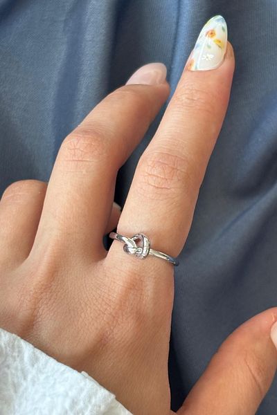Leo'Stone New Season Love Knot Design Adjustable Women's Ring