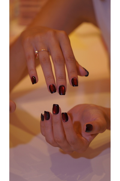 L Beden Bordo Cat Eye Takma Tırnak