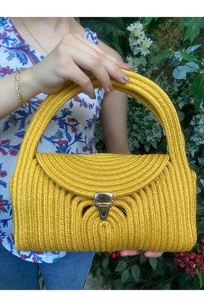 MaVaux Straw Portfolio Bag with Soft Accessories