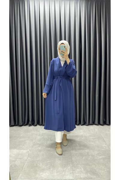 Minharir Șapcă din crep cu detaliu de curea