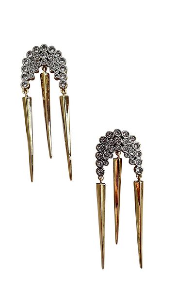 Pao Rosa Luxury Series Gold Plate Hanging Half Moon Stone