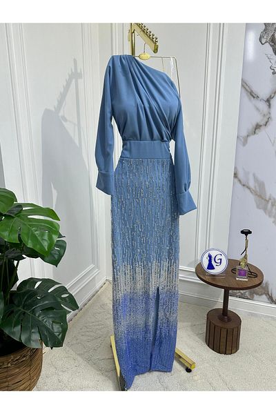 HOOR AL-YASMEEN Sky blue one-shoulder dress with shimmering embroidery