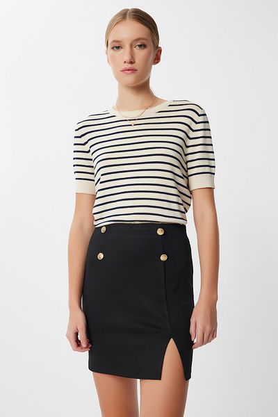 Lovelyİstanbul Stylish Buttoned Slit Mini Knitted Skirt Lmx0108 Black