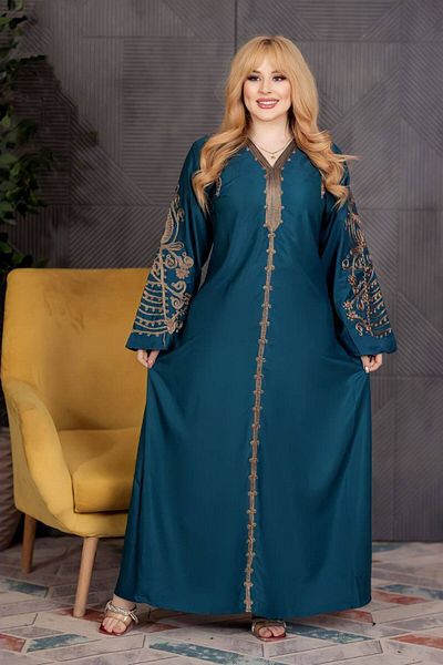 Generica Cotton abaya made of light natural cotton with a belt in the middle and wide sleeves that add a touch of elegance