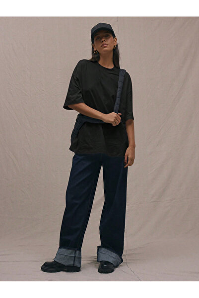 mercoledi تي شيرت كاجوال كاجوال أسود اللون للمدرسة للجنسين