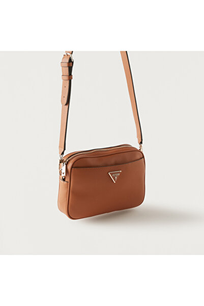 Guess حقيبة كروس منسوجة مع حزام قابل للفصل وسحاب للإغلاق