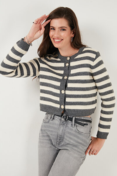 Lela Çizgili Oversize Fit Bisiklet Yaka Düğmeli Crop Triko Hırka HIRKA 4615567