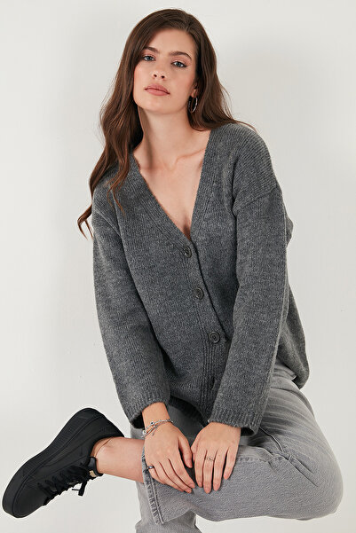Lela Regular Fit V Yaka Düğmeli Triko Hırka HIRKA 4616229