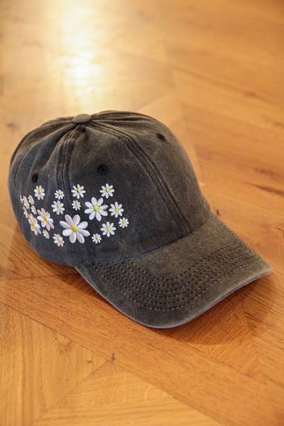 CAP BROS Everlasting Love Daisy Embroidered Vintage Cap Hat