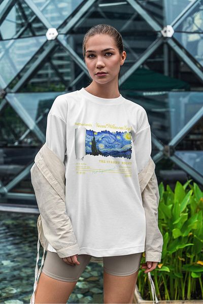 Buka Shops "Starry Night" - Vincent Van Gogh Graphic Oversized T-Shirt