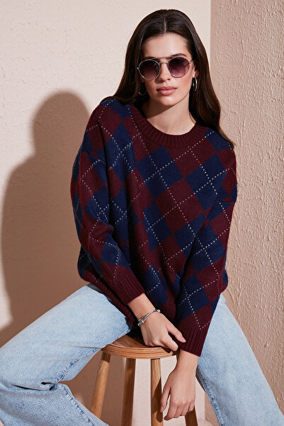 Lela Πουλόβερ με λατινικό σχέδιο με λαιμόκοψη Oversize Fit 4615579