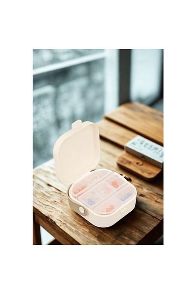 Piev Weekly Medicine Box with Compartments and Lid