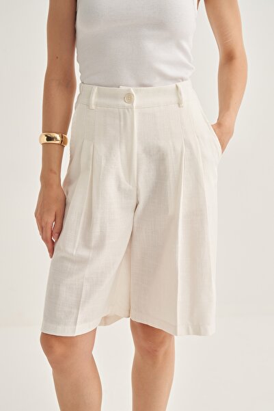 EBU Prive Women's Organic Cotton Bermuda Shorts Ecru