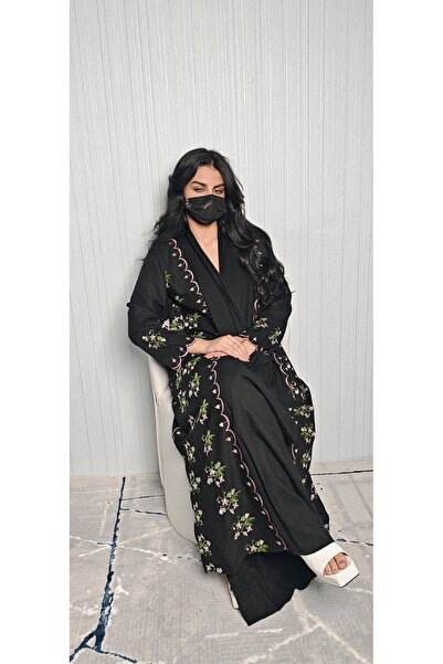 Elegance and beauty عباية لنن هندي مطرز