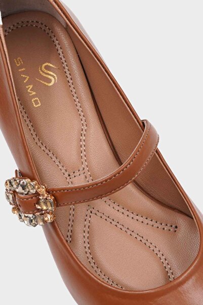 SHOEMOL SKT-080 Taba Deri Toka Detaylı Kadın Topuklu Ayakkabı