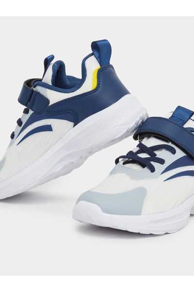 Styli Teen Boys Contrast Panel Sneakers